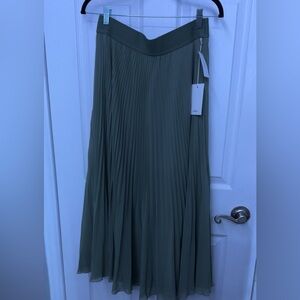 Aritzia Wilfred Skirt